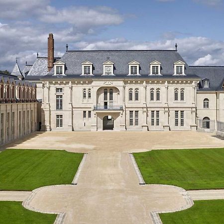 Un Appartement En Centre Ville , A 2 Pas Du Chateau De Villers Cotterets Villers-Cotterêts Exterior foto